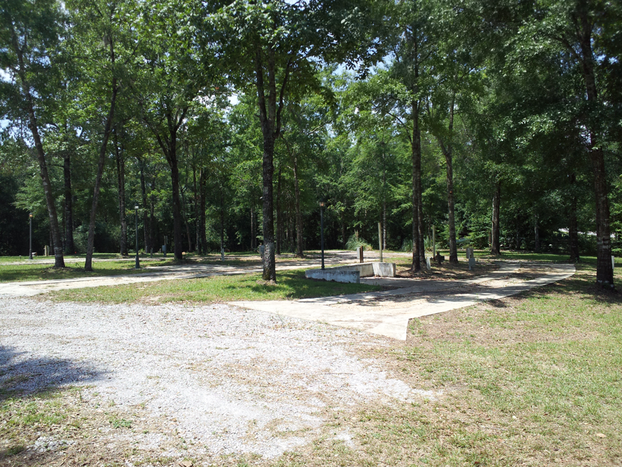 Escape to Serenity: Sibley Lake Mini-Mart & Campground, Louisiana